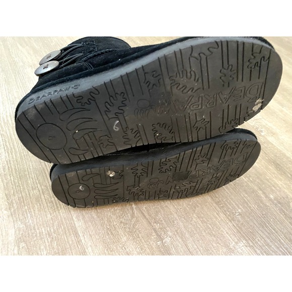 Bearpaw Boots W 6 EU 37 Black Suede Rosy Sheep Shearling Rosaline Winter Button - Picture 6 of 7